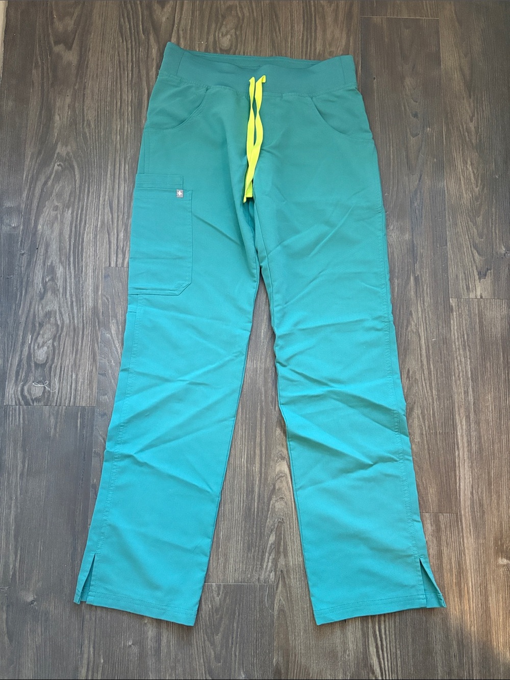 Turquoise women’s fig scrub pants